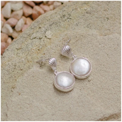 Clam Shell Pearl Earrings - SILVER