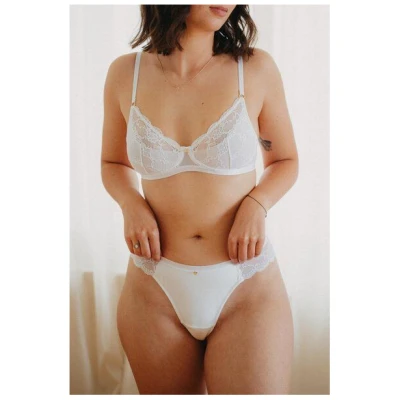 Coco Malou Spitzen-String Toni in weiß