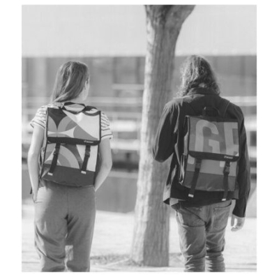 DEMANO Rucksack aus recycelten Bannern Verdi L
