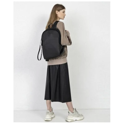DISTYLED Urban Daypack Rucksack aus recycelt Mikrofaser| Unisex| Vegan