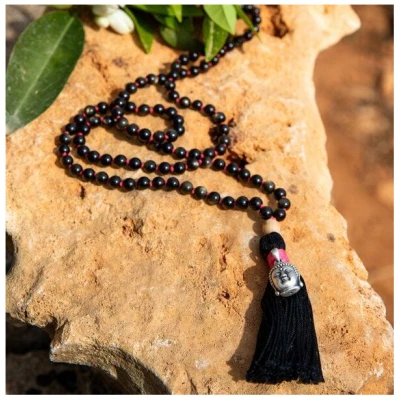 Divasya Mala Kette "Protection"| geknotet aus schwarzen Obsidian-Perlen | Buddha-Anhänger aus Sterling Silber