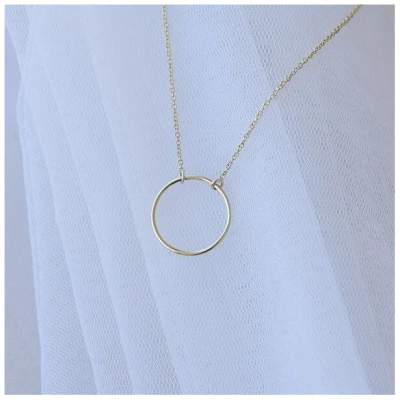 Eppi Goldene Halskette in minimalistischer Form Karma
