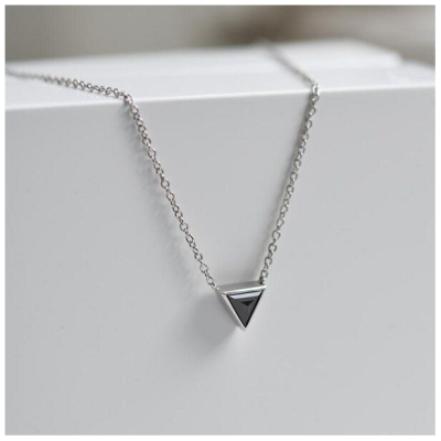 Eppi Goldene Halskette mit schwarzem Diamant Baya