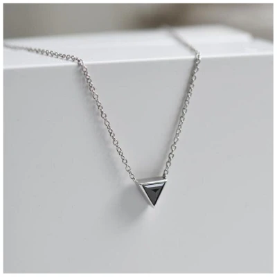 Eppi Goldene Halskette mit schwarzem Diamant Baya