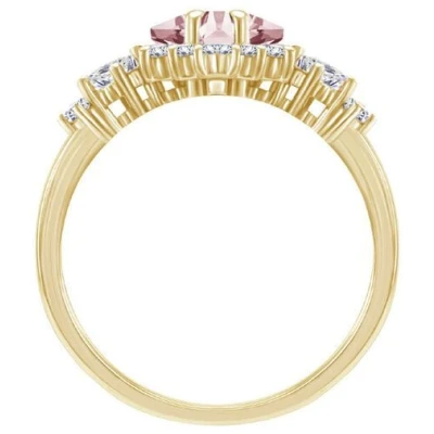 Eppi Goldener Ring mit Princess Morganit und Moissaniten Medrie