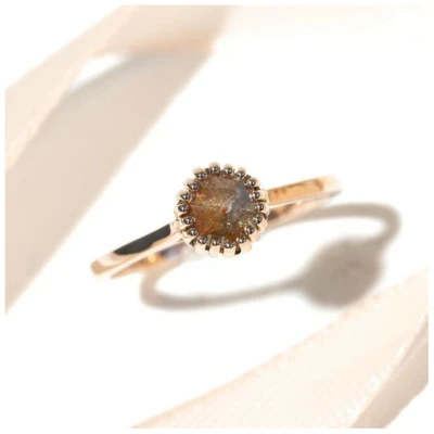 Eppi Goldring mit sechseckigem Salt and Pepper Diamanten Osian