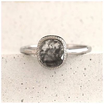 Eppi Ring mit Salt and Pepper Diamanten Esther