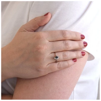 Eppi Verlobungsring mit Marquise Salt and Pepper Diamant Susi