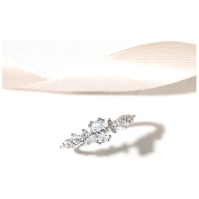 Eppi Verlobungsring mit Moissanit und Lab Grown Diamanten Mica