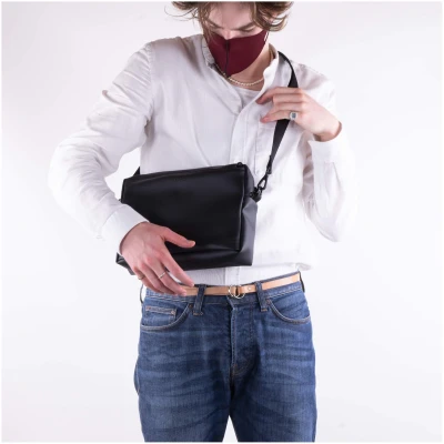 Fraenck Damen vegan Umhängetasche Frankie Schwarz