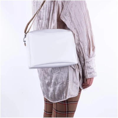 Fraenck Damen vegan Umhängetasche Frankie White