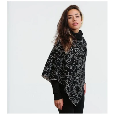 Gary Mash Strick-Poncho Loa mit Rollkragen aus Bio-Baumwolle