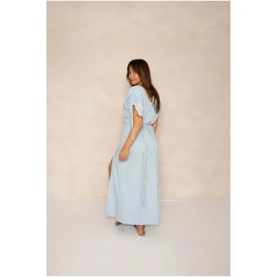 J LABEL Damen vegan Kleid Archana Puder Blau