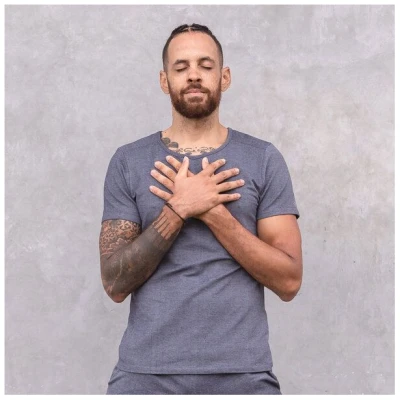 Jaya ROCKY DENIM - Bodyfitted Men`s T-Shirt für Yoga und Everyday