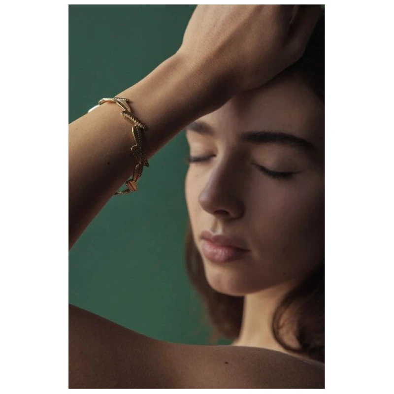 Jyoti - Fair Works Goldener Armreif Patee aus Messing mit Blättermuster
