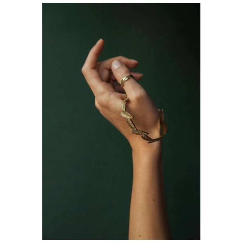 Jyoti - Fair Works Goldener Armreif Patee aus Messing mit Blättermuster