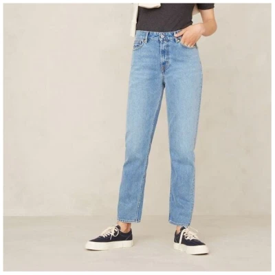 Kings Of Indigo Mom Jeans aus Bio-Baumwolle - Caroline Cropped Sanibel Light Blue