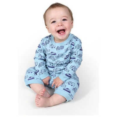 Kipepeo-Clothing Baby Schlafanzug Langarmshirt mit Hose aus Bio-Baumwolle "Cars" hellblau- AUSLAUFMODEL!