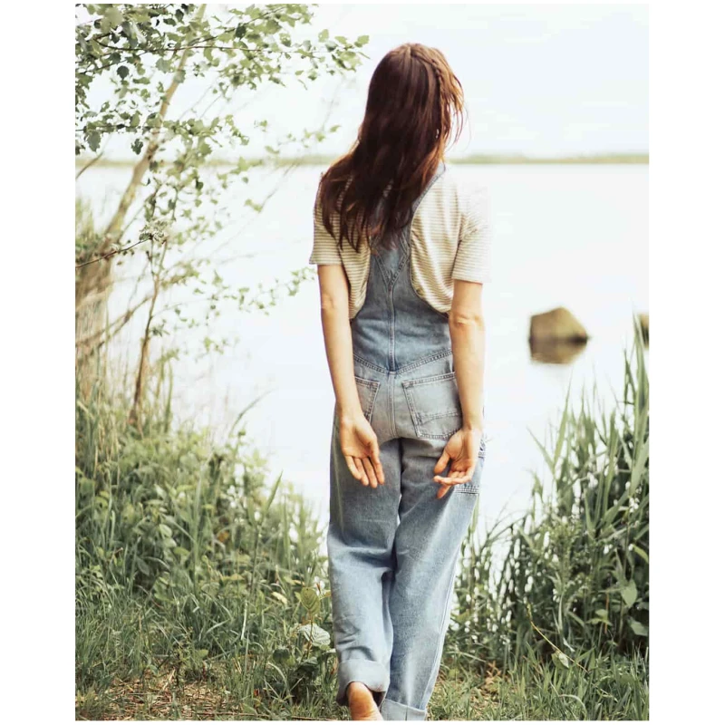 Kuyichi Damen vegan Latzhose Jonna Light Denim Blue