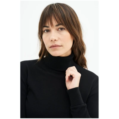 Kuyichi Damen vegan Rachel Rollkragenpullover Jet Black