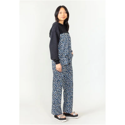 MAHLA Damen vegan Daria Hoodie Blau Leopard