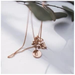 MOANINA Kette Buchstabe Initialen Roségold - 925 Silber/18k Gold Vermeil - 3 Längen