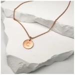MOANINA Kette Buchstabe Initialen Roségold - 925 Silber/18k Gold Vermeil - 3 Längen