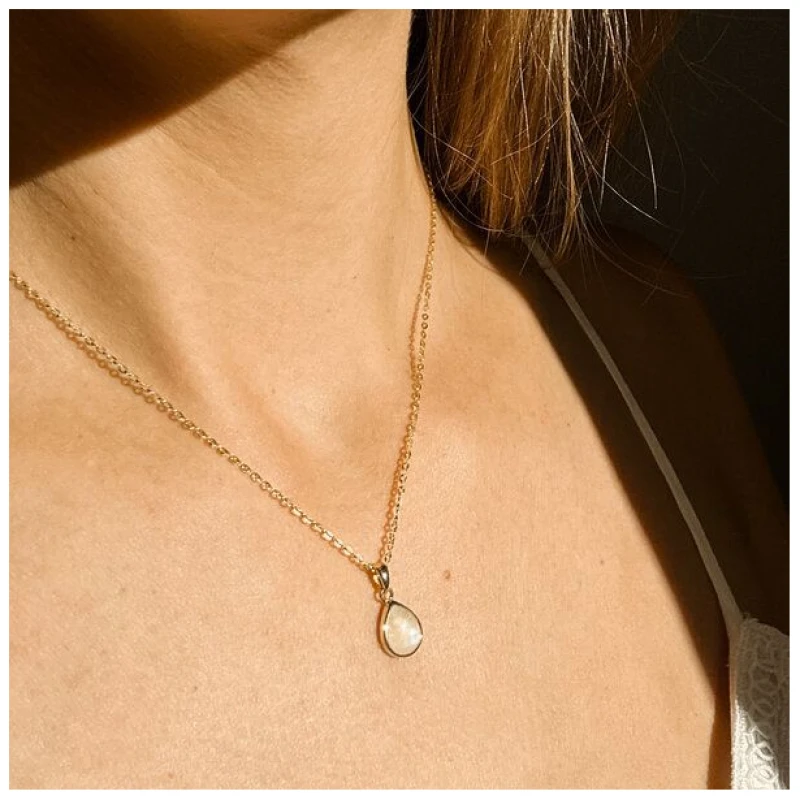 MOANINA Kette Nola Mondstein · 8k Echtgold