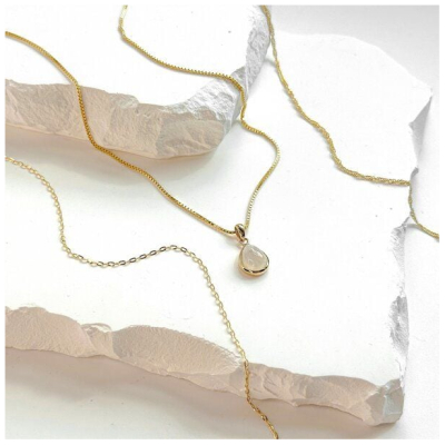 MOANINA Kette Nola Mondstein · 8k Echtgold