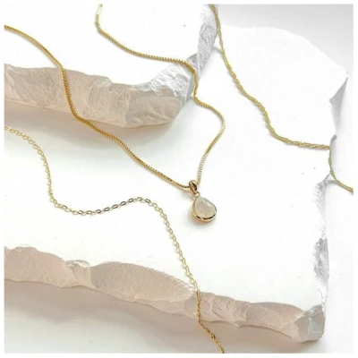 MOANINA Kette Nola Mondstein · 8k Echtgold