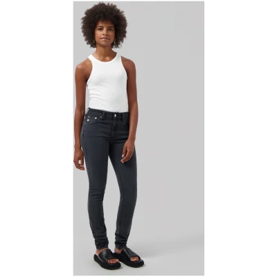 MUD Jeans Damen vegan Skinny Jeans Skyler Authentic Schwarz