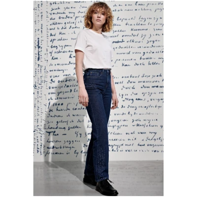 MUD Jeans Damen vegan Van Rose Straight Jeans Starry Blau