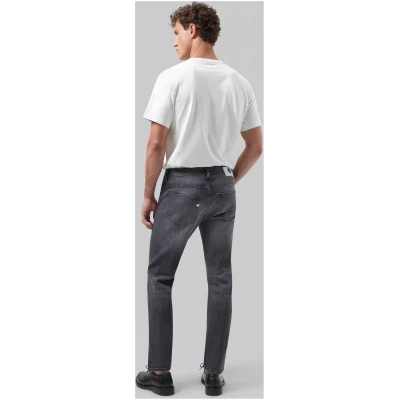 MUD Jeans Herren vegan Jeans Slimmer Rick Authentic Schwarz