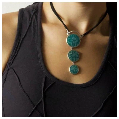 Mambu Design Upcycling Halskette - Tri Circles Teal - Straußeneischmuck