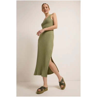 Maxikleid in Rippoptik Grün