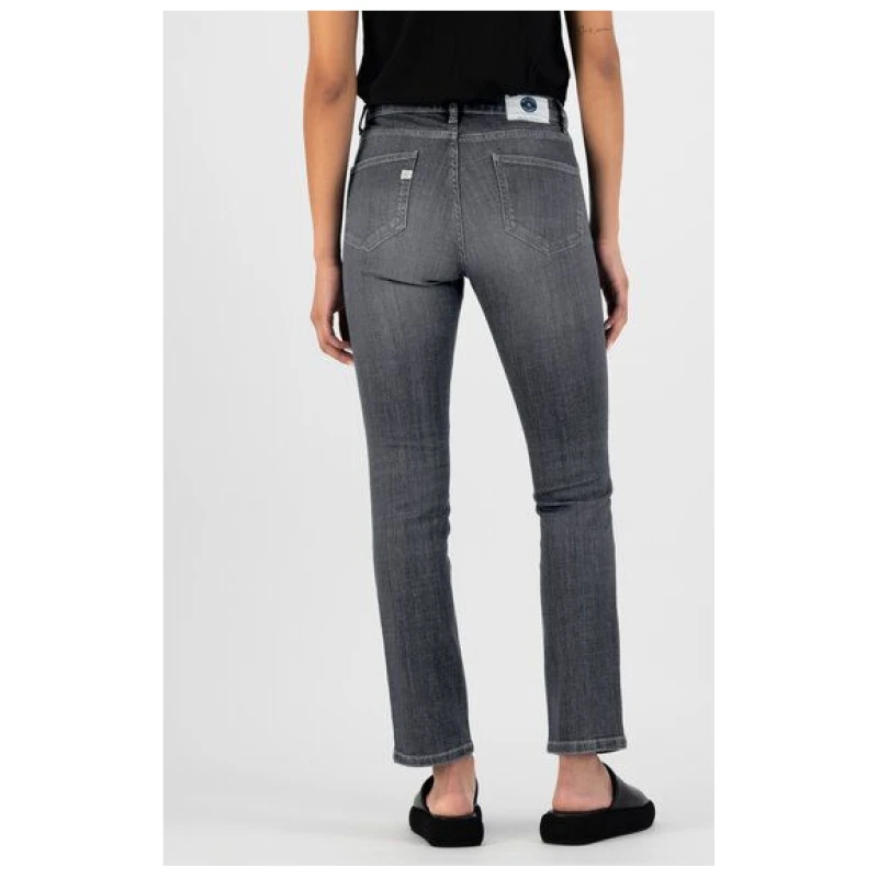 Mud Jeans Jeans - Faye Straight - aus einem Baumwoll/Elastan Mix