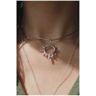 Nouare Jewelry Damen vegan Halskette Back To Light Silber