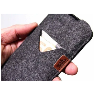 Pack & Smooch iPhone 16 / 15 / 14 / 13 / 12 / Pro / Plus / Max / Mini Filz Hülle SHETLAND (Mulesing-frei)