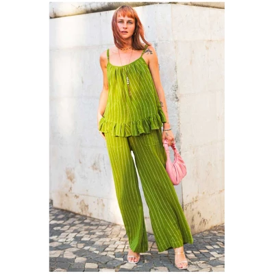 Poppy Field Damen vegan Hose Pauras Hellgrün Mit Gold