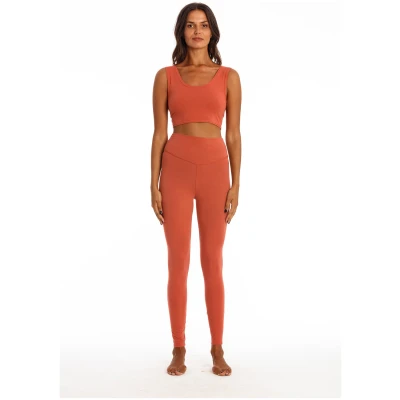 RAVENS VIEW IBIZA Damen vegan Yoga Top Erde Rot