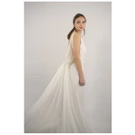 SinWeaver alternative fashion Brautkleid mit Rückenausschnitt und abnehmbarem Schleier