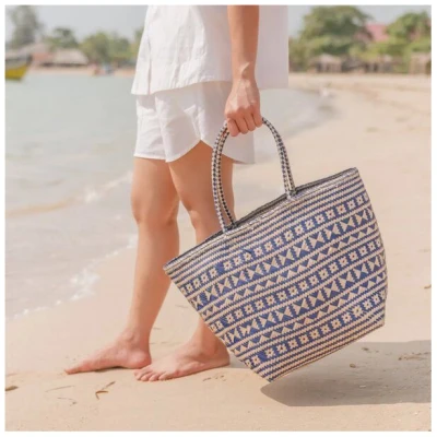 Soeji Blaue Einkaufstasche | Strandtasche | Tragetasche KIDUL aus Rattan
