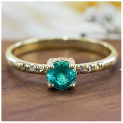 Spirit of Island Gold Ring | Grüner Lotus Smaragd