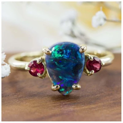 Spirit of Island Gold Ring | Schwarzer Opal & pinker Turmalin