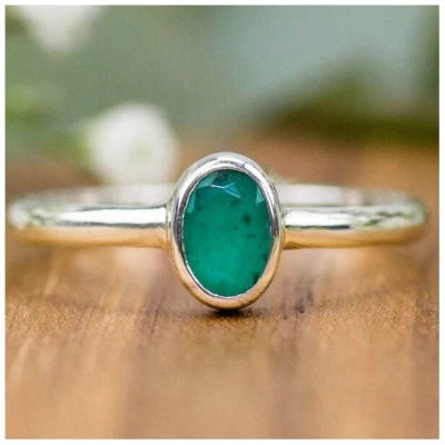 Spirit of Island Ring in Sterling Silber | Roher Smaragd Edelstein