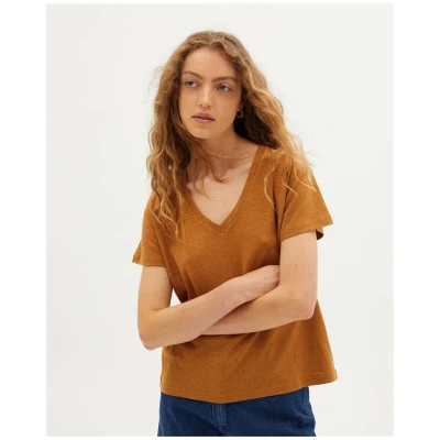 T-Shirt Modell: Hemp Clavel