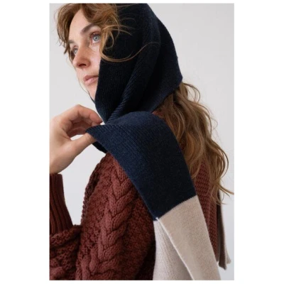 TIRALAHILACHA Tayo chunky wool scarf in two-tone