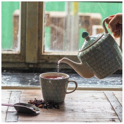 TRANQUILLO Tasse aus Steinzeug mit liebevollem Aufdruck 275 ml