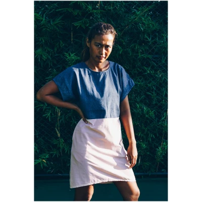 The Driftwood Tales Damen vegan Kleid Re-Denim Rosa & Blau
