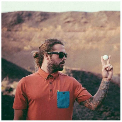 The Driftwood Tales Rotes Poloshirt / Graues Poloshirt / Graues Poloshirt mit DRIFTWOOD emblem